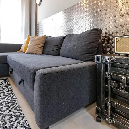 Flatguest Industrial Loft By Marina - Wifi Apartmán