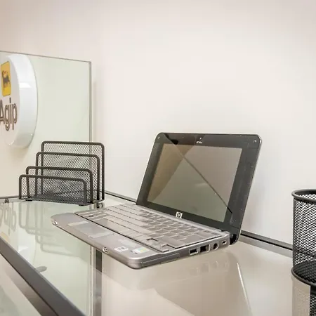 Apartmán Flatguest Industrial Loft By Marina - Wifi *